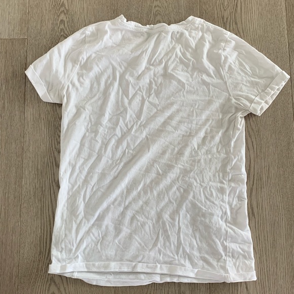 New Look T-Shirt - Picture 2 of 2